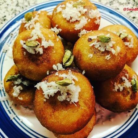 Suji Pitha 10 Pieces